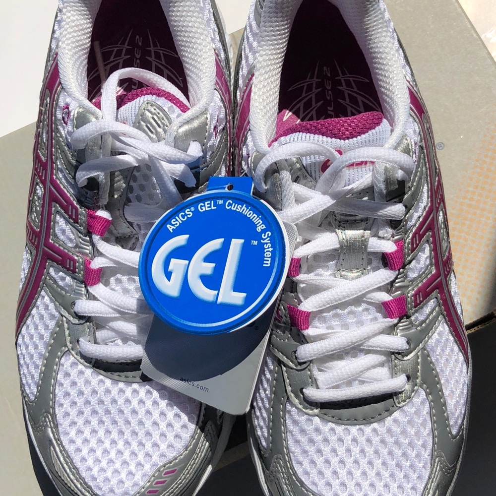 ASICS Gel Trainers/Tennis Shoes Sz 8